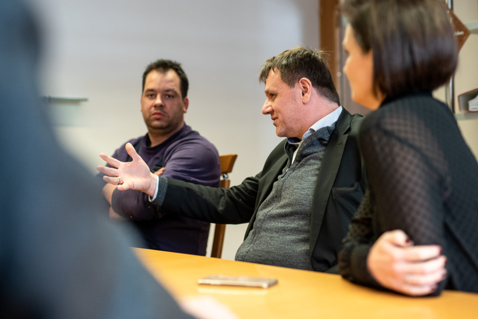 DSC_8021 Zuhören und gemeinsam Lösungen suchen: Das ist gelebte Demokratie.